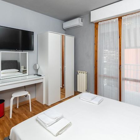 Apartment Forum V Assago Exteriör bild